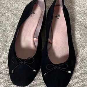H&M Black Suede Ballet Flats with Bow